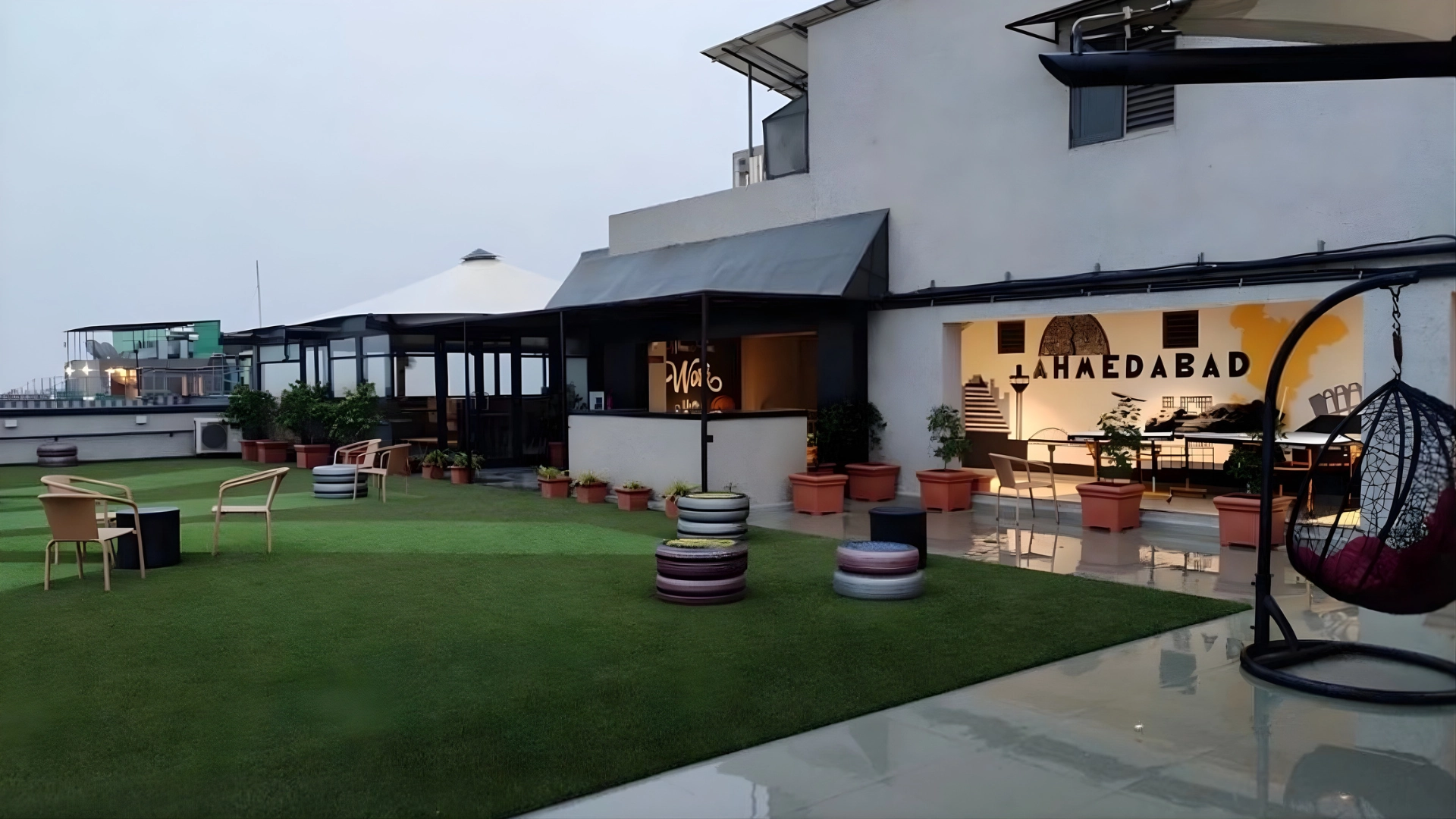 How Affordable Coworking Space in Ahmedabad City Supports Small Businesses
