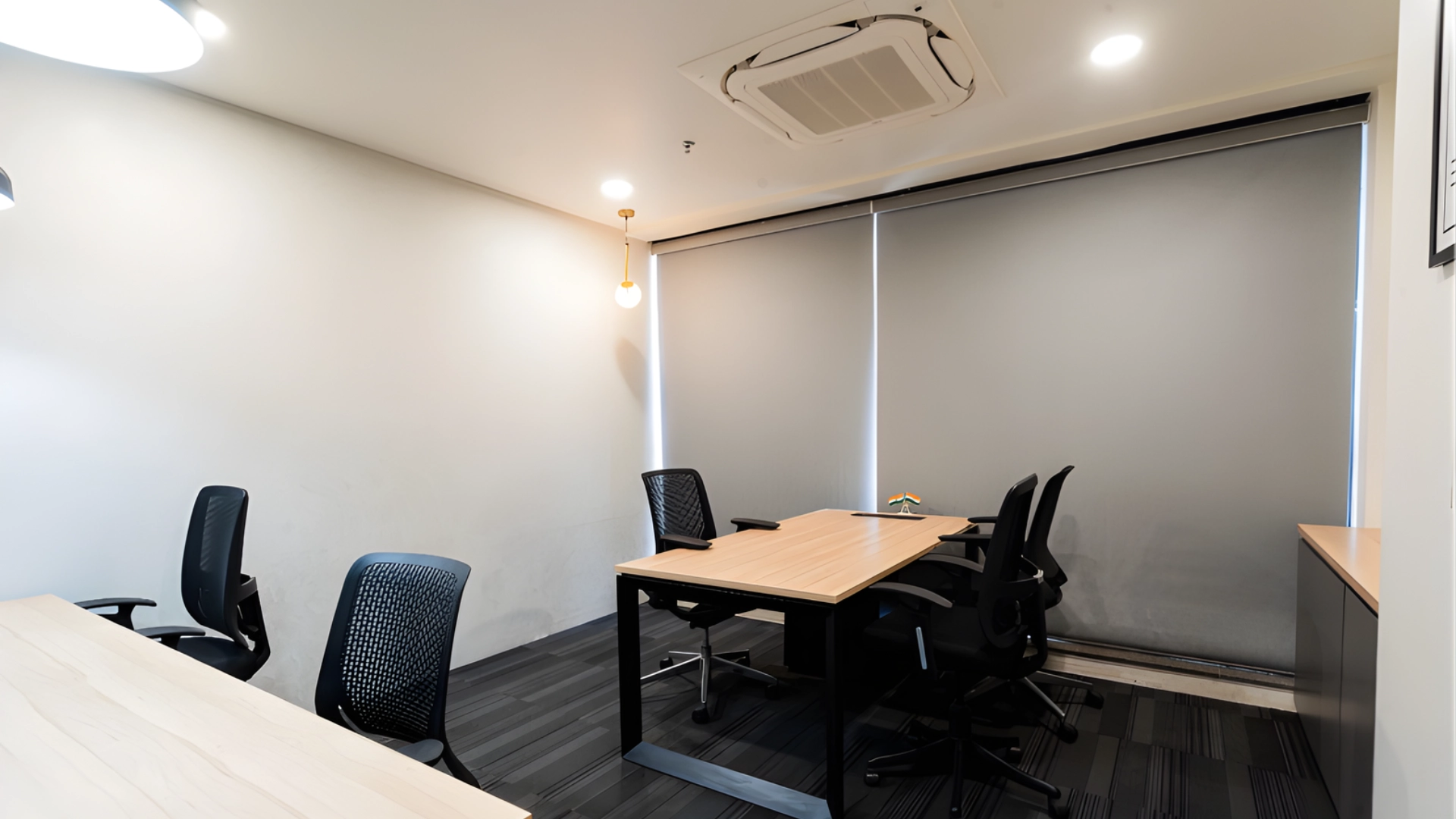Professional Small Conference Rooms in Ahmedabad with Modern Amenities