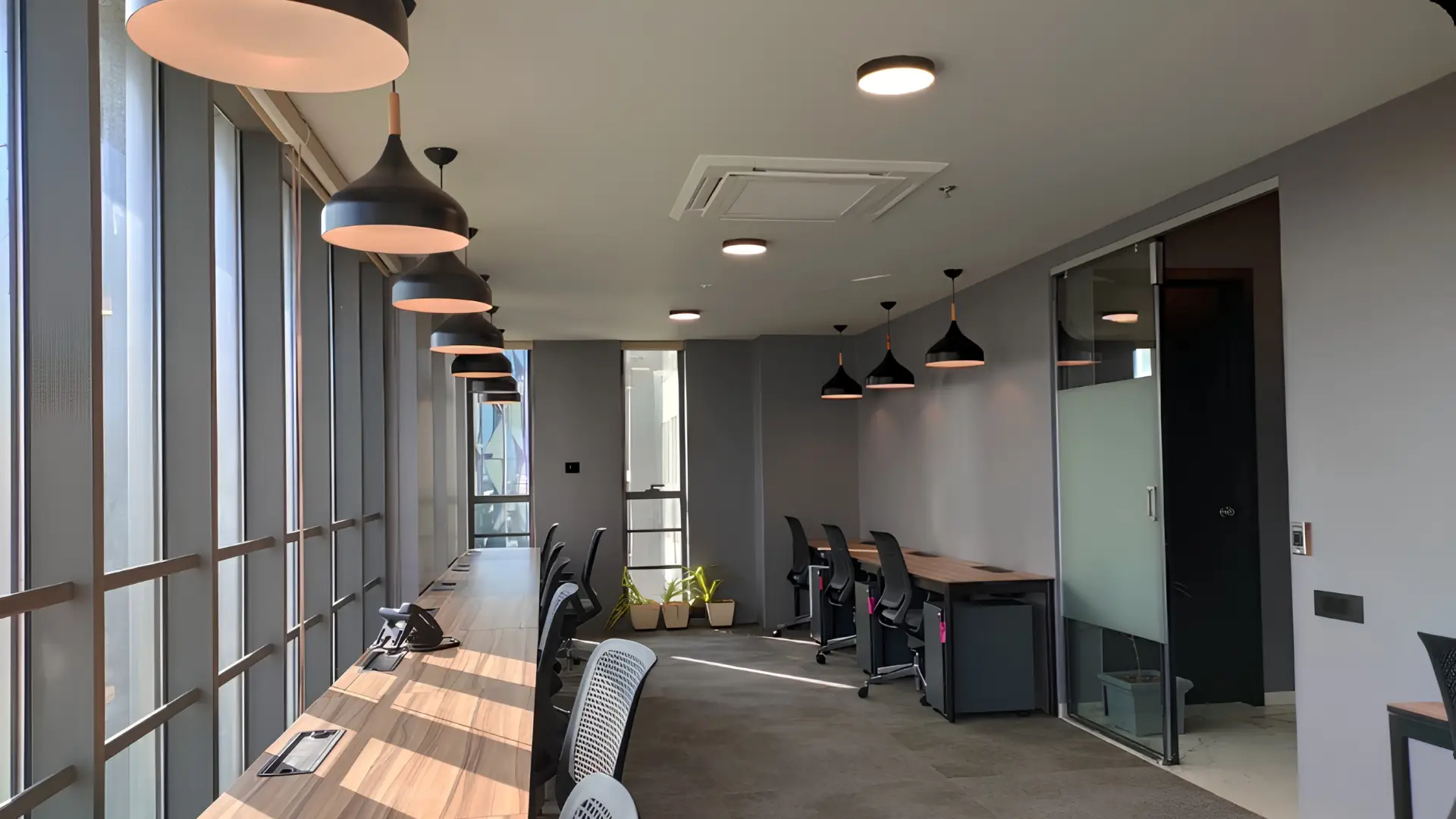 Startups choosing coworking space for rent over traditional office leases in Ahmedabad