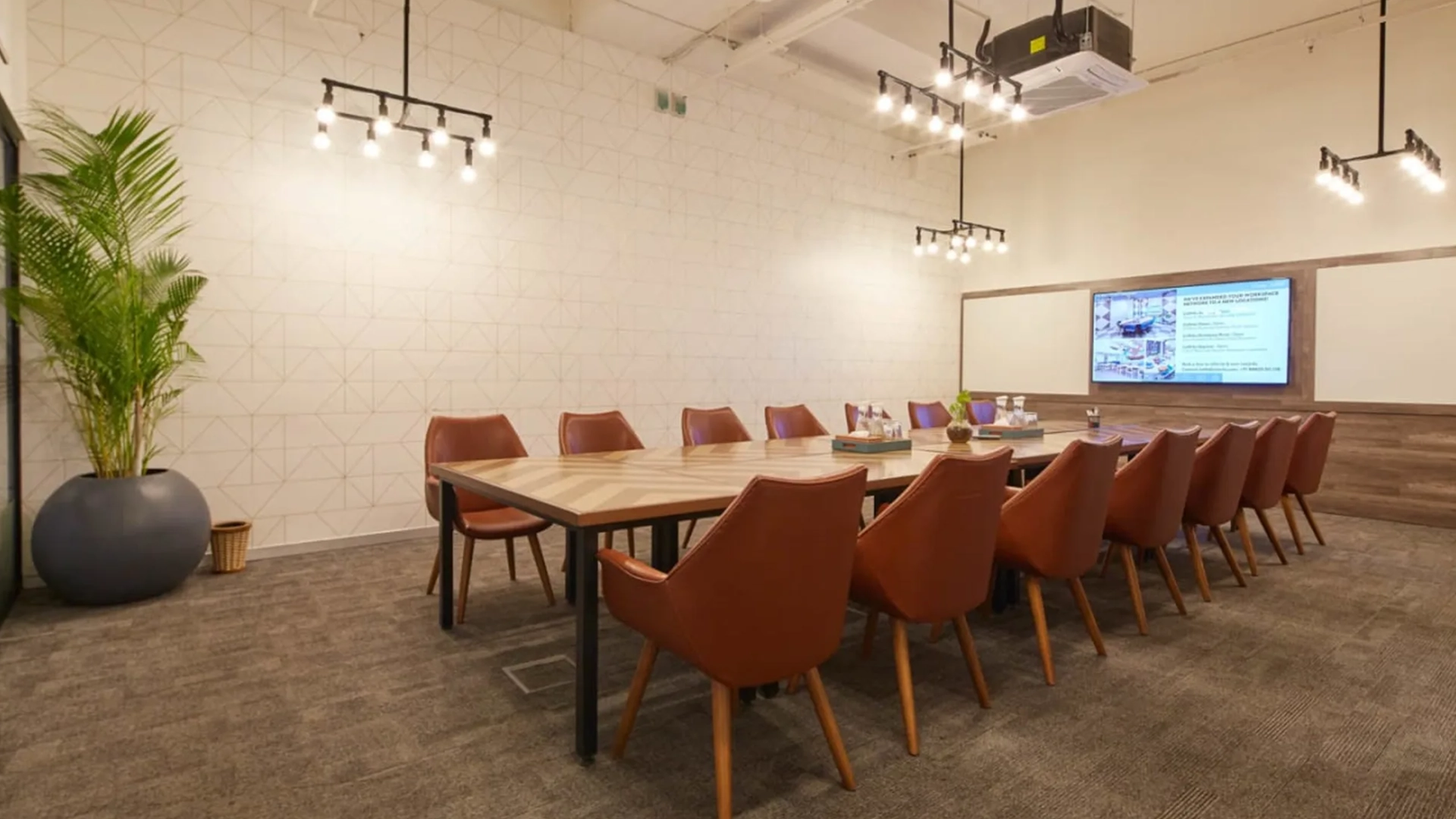 Your Next Big Idea Deserves Ahmedabad's Best Conference Room!